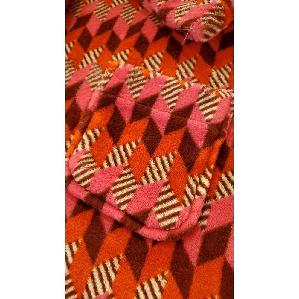 Vera Bradley Geometric Print Terry Short Robe Pink & Red - Picture 4 of 12